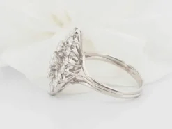 Bague marquise en or blanc et diamants 1.20ct