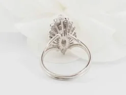 Bague marquise en or blanc et diamants 1.20ct