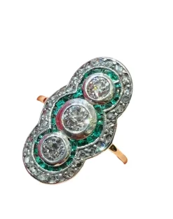 Bague Marquise fin 19ème siècle diamants émeraudes