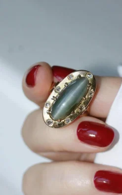 Bague Marquise oeil de chat, diamants