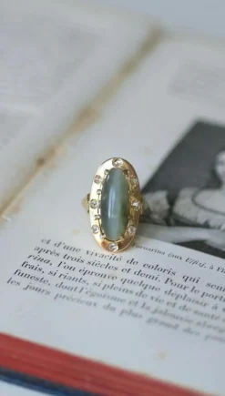 Bague Marquise oeil de chat, diamants