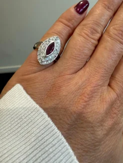 Bague Marquise or blanc - Rubis et Diamants