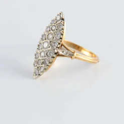 Bague Marquise or jaune pavage Diamants
