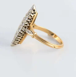 Bague Marquise or jaune pavage Diamants