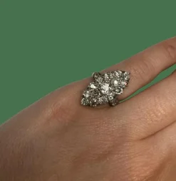 Bague marquise or platine diamants