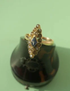Bague marquise or rose saphir perles