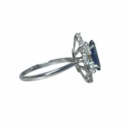 Bague marquise saphir diamants