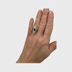 Bague Marquise saphir pavage diamants
