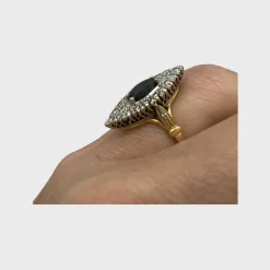 Bague Marquise saphir pavage diamants