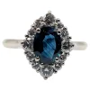 Bague marquise style art déco or blanc ornée d'un saphir naturel et de diamants taille brillants
