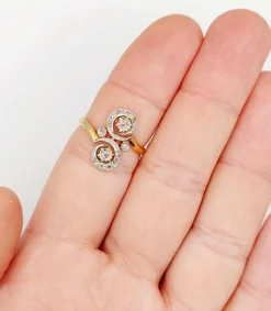 Bague marquise victorienne en or et diamant sertis étoilé