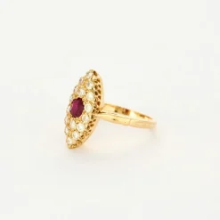 Bague marquise vintage en or 18K, diamants et rubis