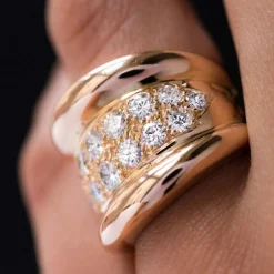Bague massive godrons pavé de diamant