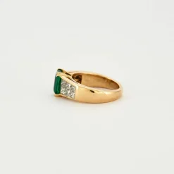 Bague émeraude & brillants or jaune