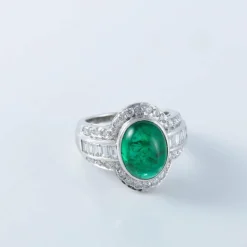 Bague émeraude cabochon