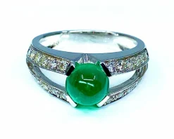 Bague émeraude cabochon diamants