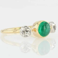 Bague émeraude cabochon et diamants