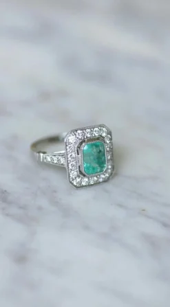 Bague Émeraude Colombienne 2.00 Cts et Diamants Style Art Déco