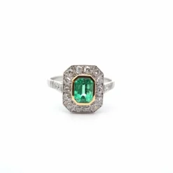 Bague émeraude diamants en platine
