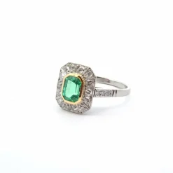Bague émeraude diamants en platine