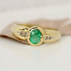 Bague émeraude diamants occasion
