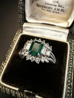 Bague émeraude et diamant
