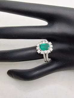 Bague émeraude et diamant en or blanc 18 carats