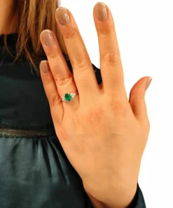 Bague émeraude et diamants or blanc