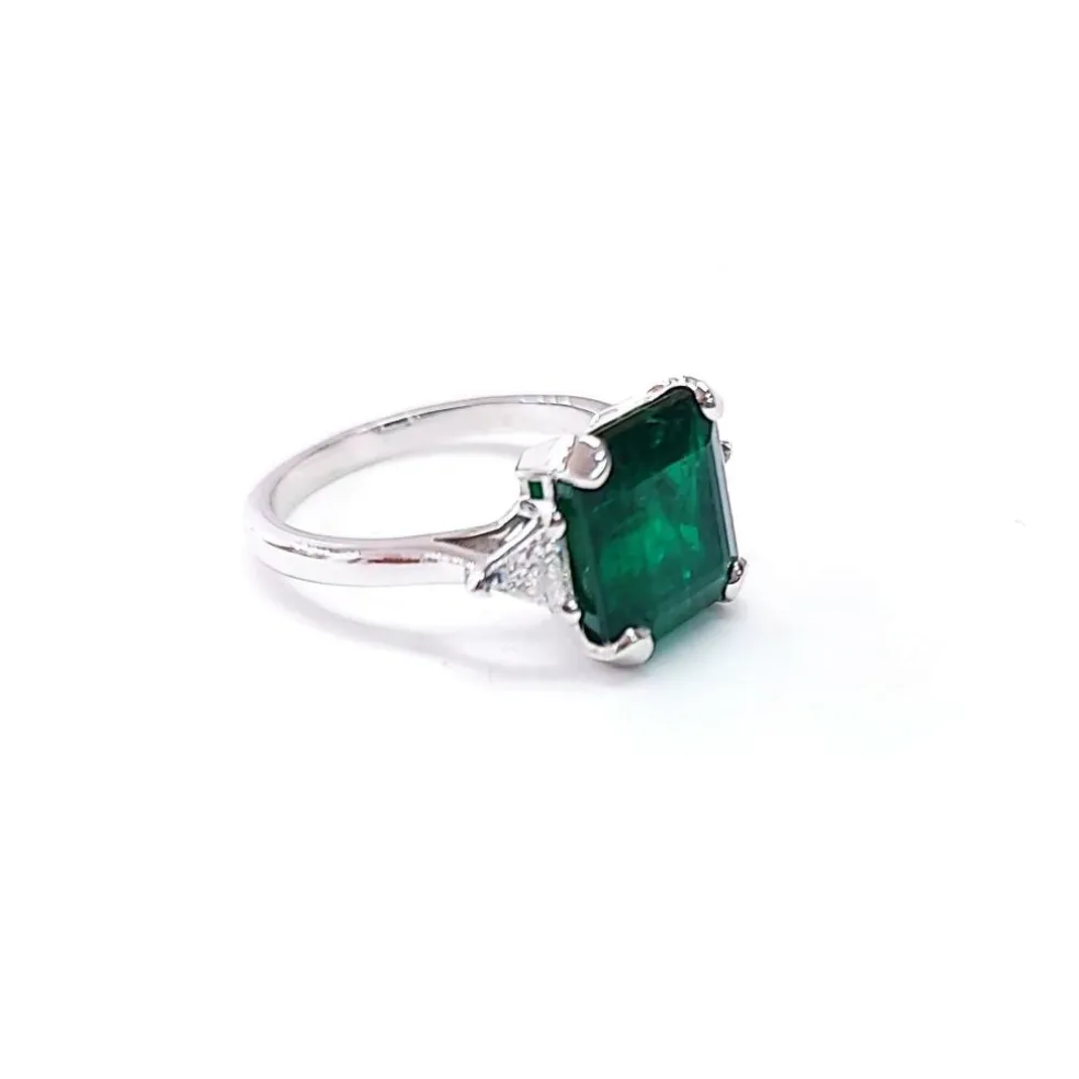 Bague émeraude et diamants