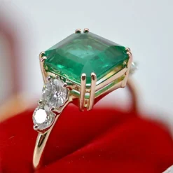 Bague émeraude et diamants or rose