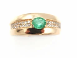 Bague émeraude et diamants
