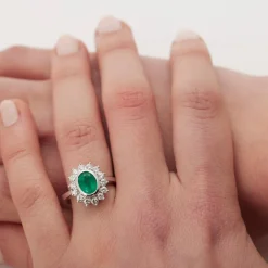 Bague émeraude et diamants