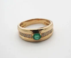 Bague émeraude et or jaune