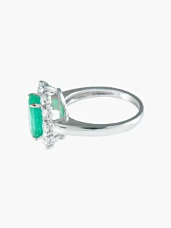 Bague émeraude taille ovale or blanc