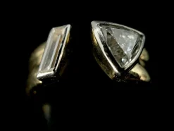 Bague moderne deux ors diamant triangle VS