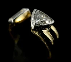 Bague moderne deux ors diamant triangle VS