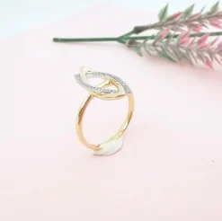 Bague Moderne Diamants Or 2 tons
