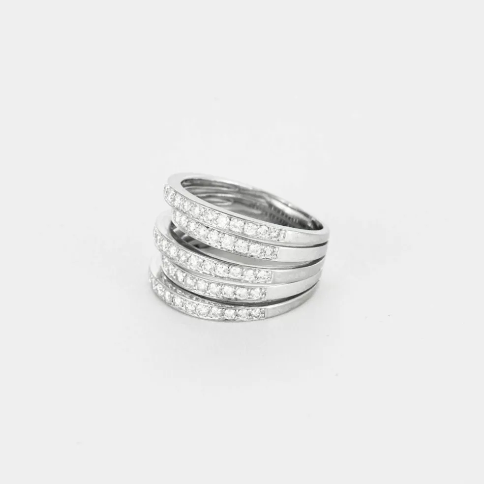 Bague moderne or blanc et diamants