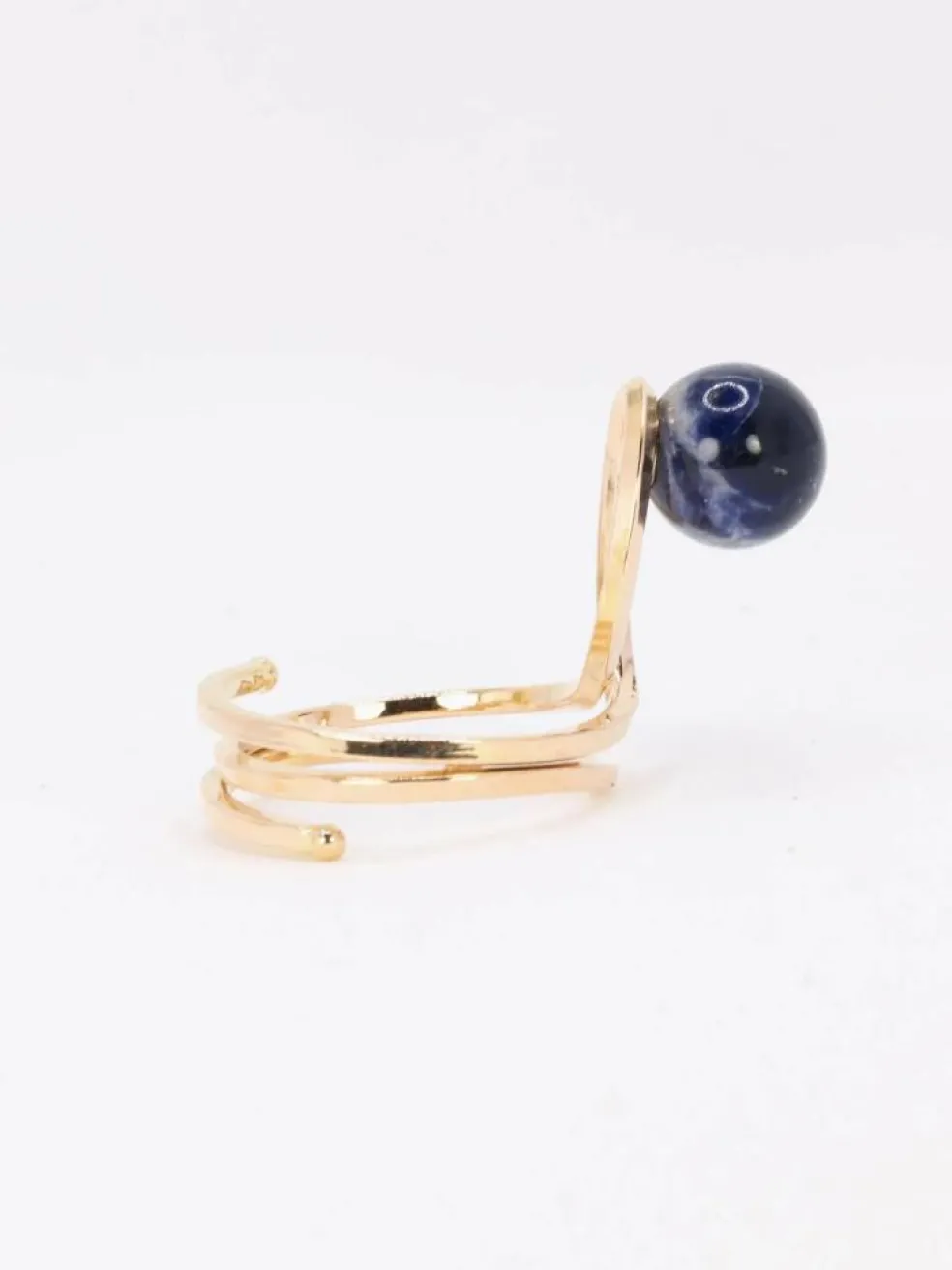 Bague moderniste or jaune sodalite