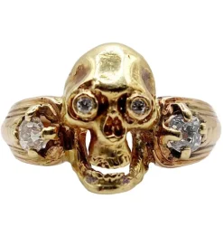 Bague momento mori antique or jaune 14k tête de mort et diamants taille anciennes