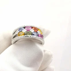 Bague multi-pierres précieuses