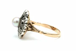 Bague Napoléon III en or jaune et argent, perle et diamants