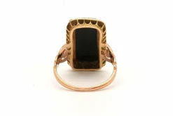Bague Napoléon III en or jaune, sertie d'un camée et de perles