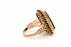 Bague Napoléon III en or jaune, sertie d'un camée et de perles