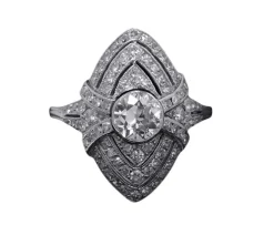 Bague navette en platine et diamants Art Déco