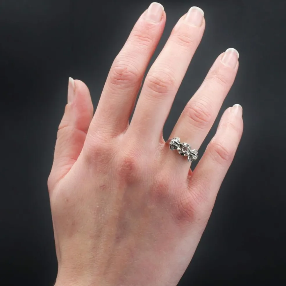 Bague noeud art déco diamants