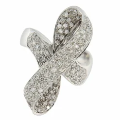 Bague noeud en or blanc avec diamants