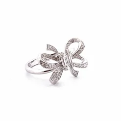 Bague Noeud en or blanc diamants