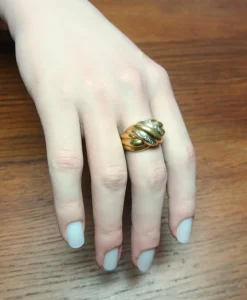 Bague noeud en or jaune gris et diamants
