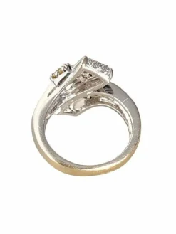 Bague nœud, en or et diamants